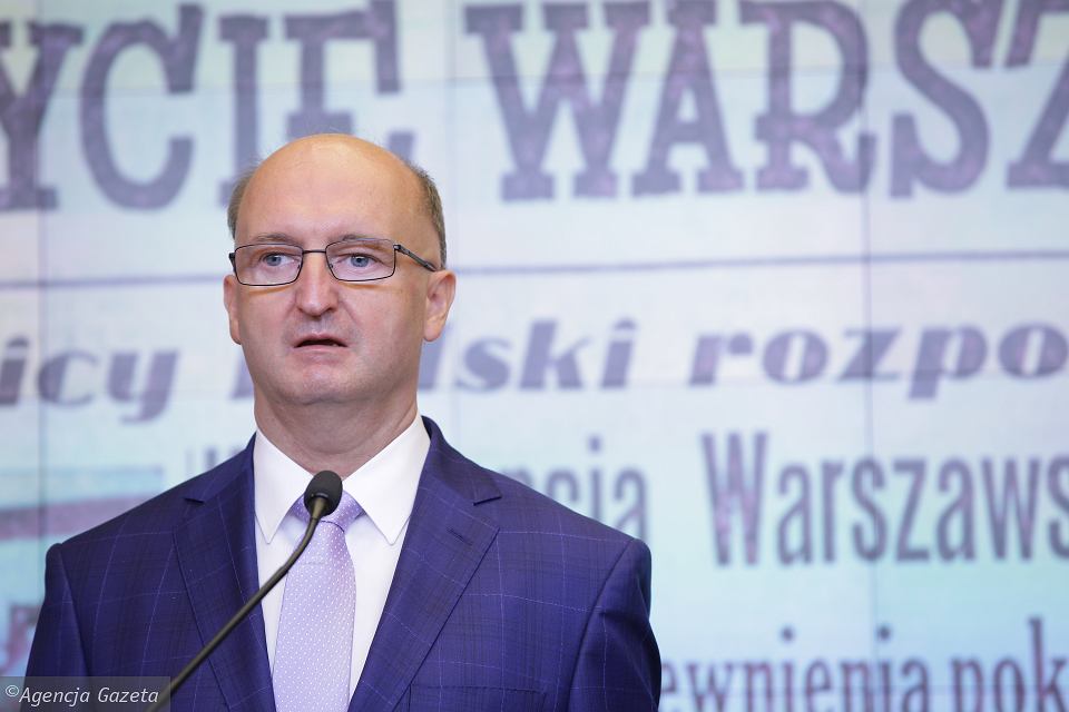 MSZ zainicjował zwołanie zespołu międzyresortowego (za co  Piotr Wawrzyk dostał po nosie od Michała Dworczyka), na którym wiceminister ON nie wiedział za bardzo czym dysponują